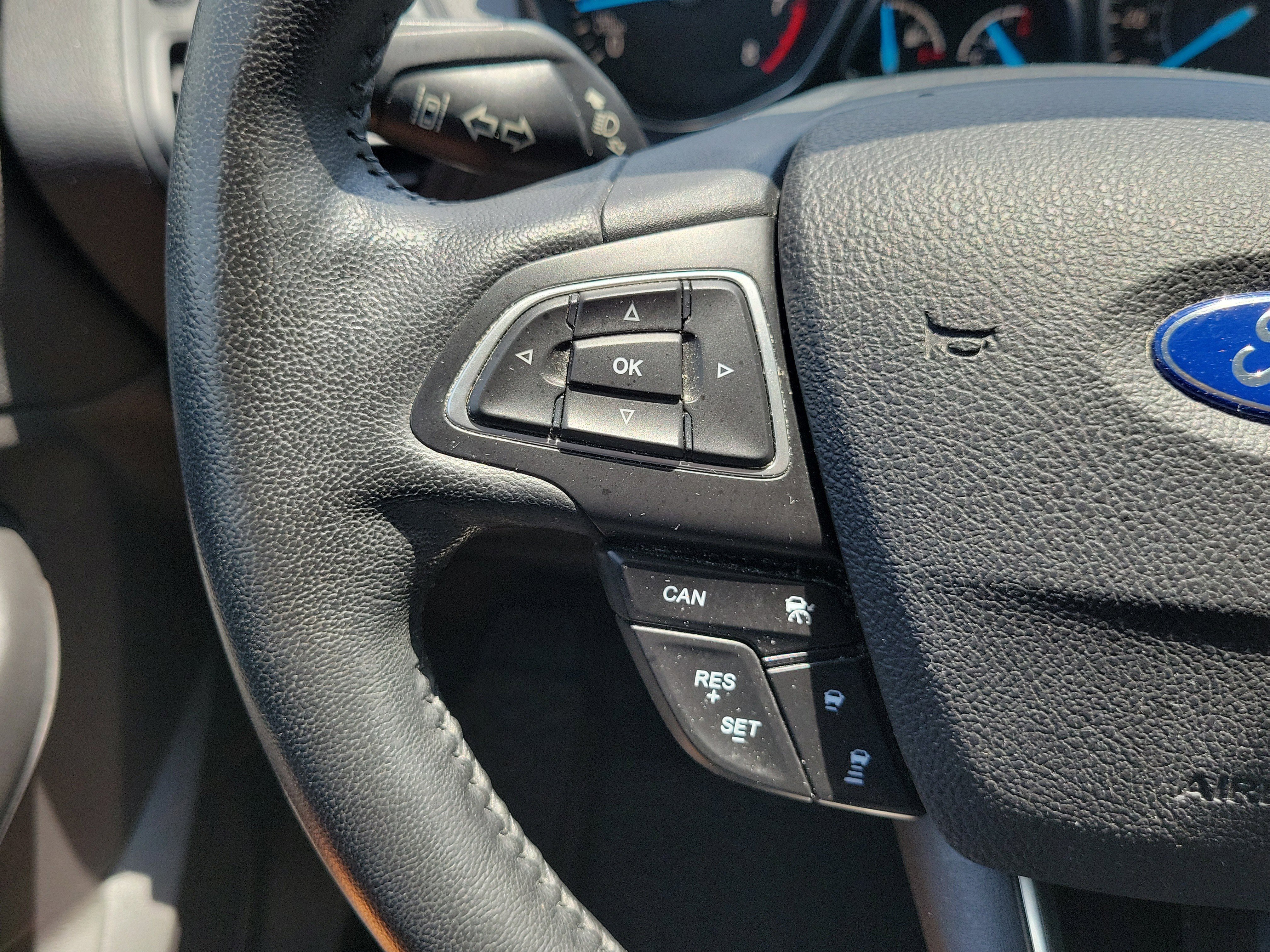 Certified 2019 Ford Escape SEL FWD image 27