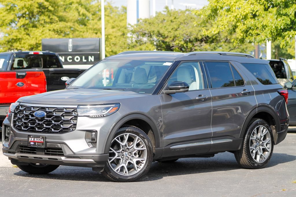Certified 2025 Ford Explorer Platinum w/ Ultimate Package AWD/4WD image 2