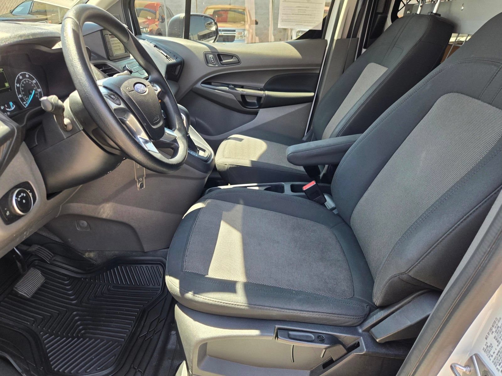 Certified 2020 Ford Transit Connect XL FWD image 29