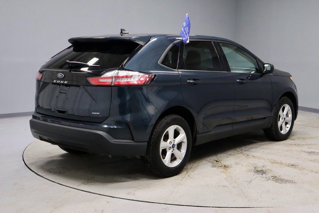 Certified 2022 Ford Edge SE image 5