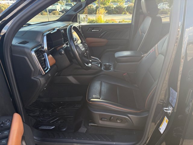 Used 2023 GMC Canyon AT4 w/ AT4 Premium Package AWD/4WD image 14