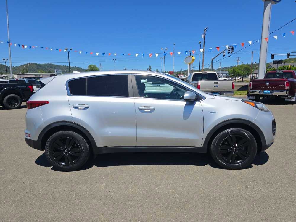 Used 2019 Kia Sportage LX AWD/4WD image 6