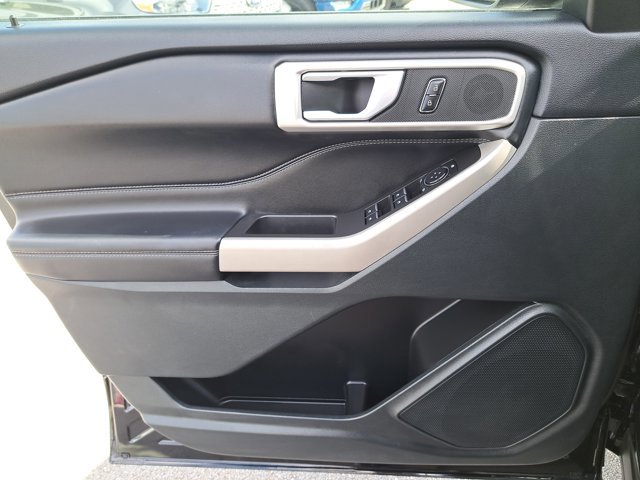 Certified 2023 Ford Explorer XLT w/ Equipment Group 202A image 21