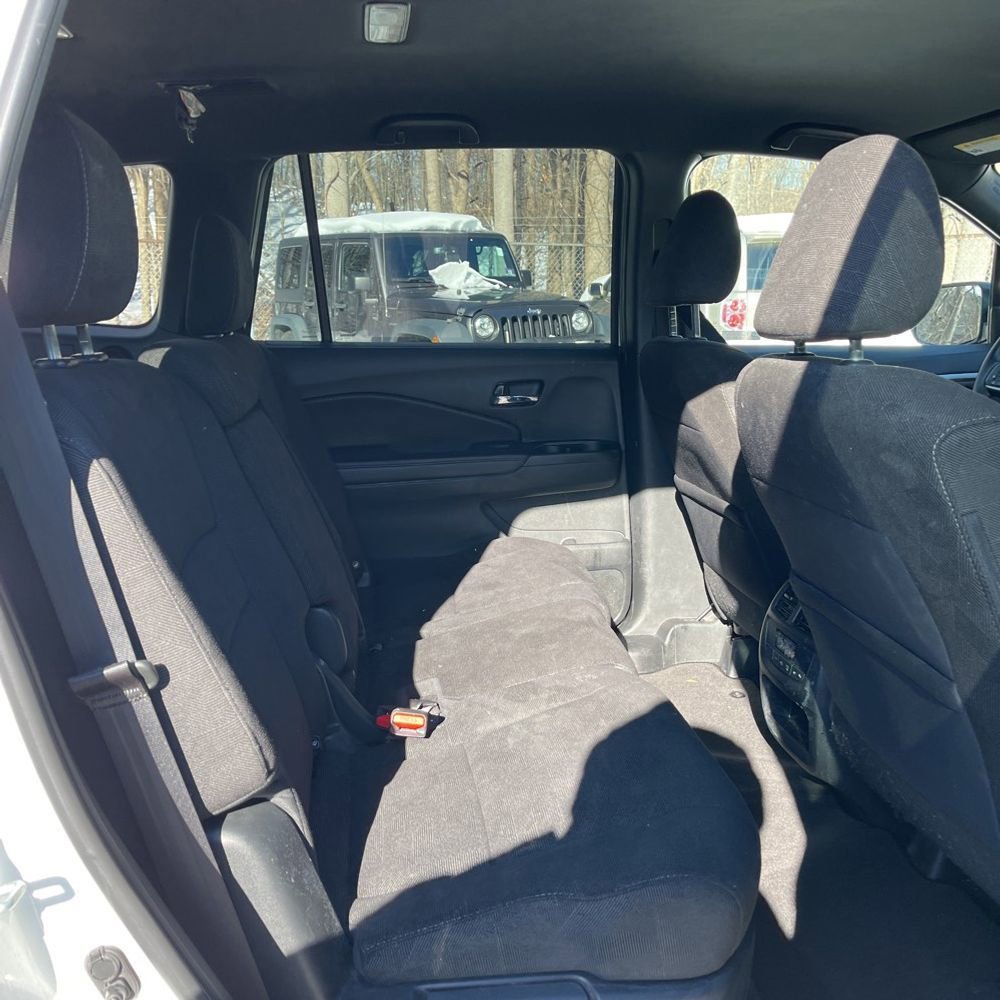 Used 2022 Honda Pilot Sport image 31