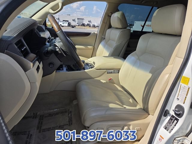Used 2019 Lexus LX 570 4WD w/ Luxury Package image 9