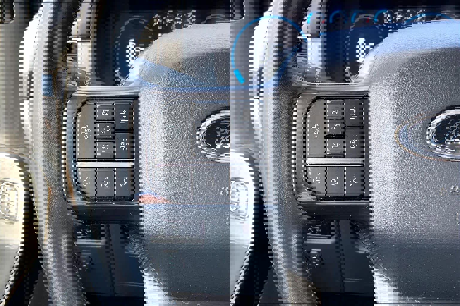 Certified 2023 Ford F150 Platinum w/ Equipment Group 701A High image 24