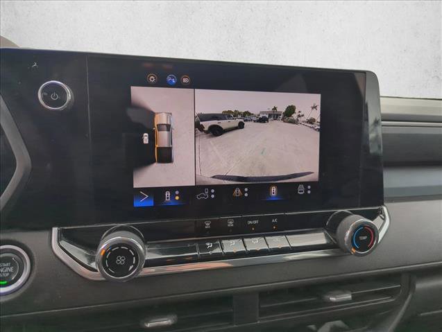 Used 2024 Chevrolet Colorado Trail Boss w/ Technology Package image 12