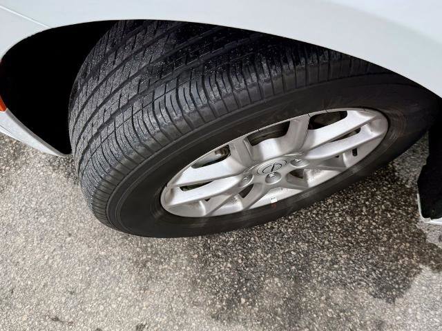 Used 2025 Chrysler Pacifica Select image 30