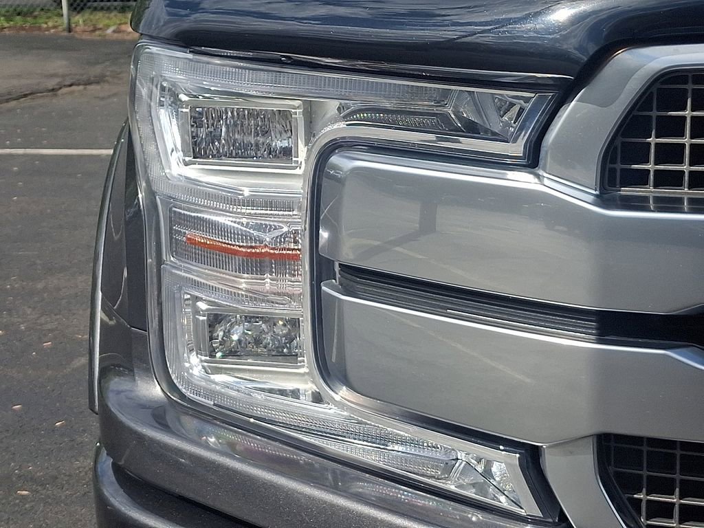 Certified 2020 Ford F150 Platinum w/ Equipment Group 701A Luxury AWD/4WD image 10