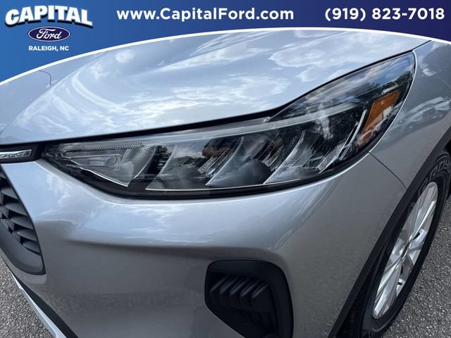 Certified 2023 Ford Escape Active w/ Tech Pack #1 FWD image 11