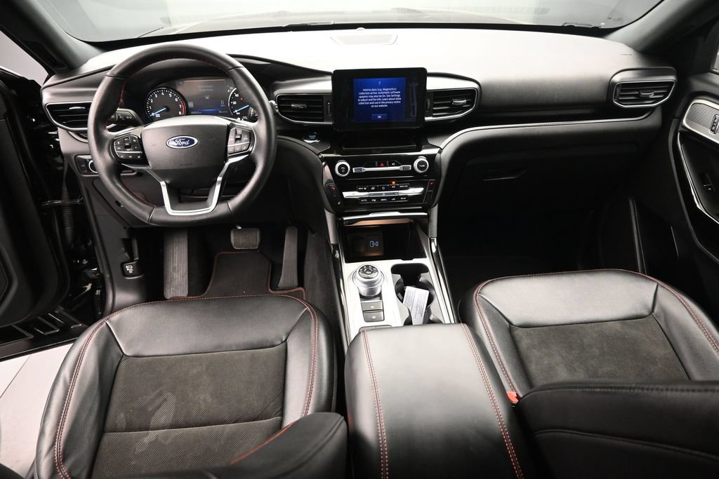 Certified 2023 Ford Explorer ST-Line RWD image 24