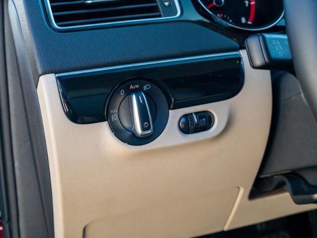 Used 2017 Volkswagen Jetta SEL image 19