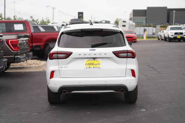 Certified 2023 Ford Escape ST-Line w/ Tech Pack #1 FWD image 3