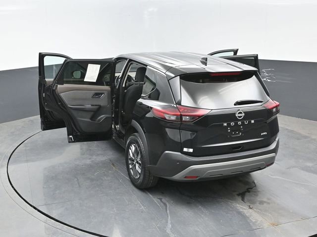 Used 2023 Nissan Rogue S AWD/4WD image 22