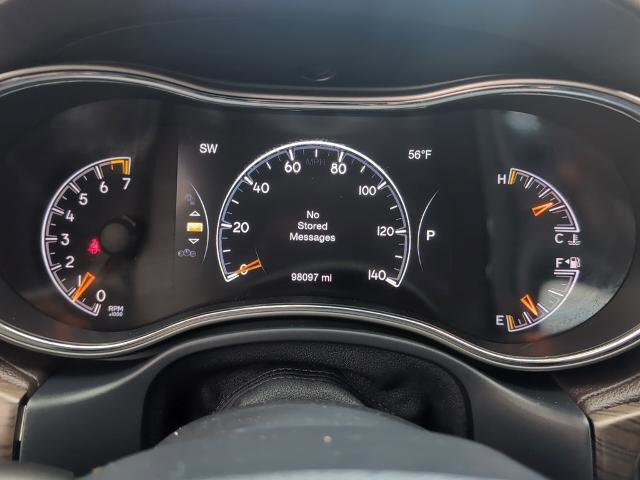 Used 2017 Jeep Grand Cherokee Overland image 27