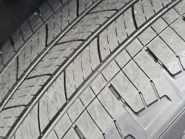 Certified 2022 Ford Escape SE w/ Cold Weather Package FWD image 9