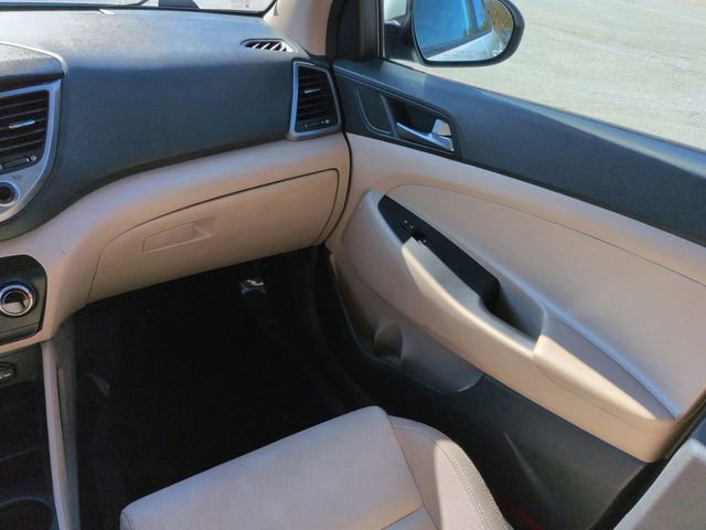 Used 2017 Hyundai Tucson SE image 17