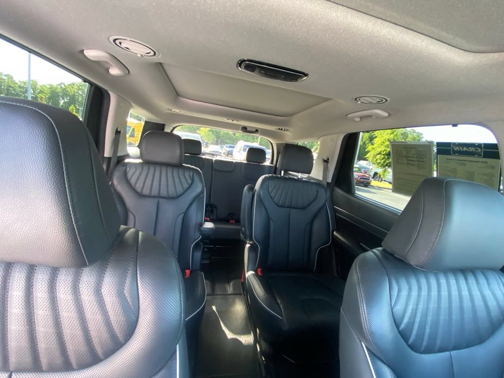 Used 2024 Hyundai Palisade Limited AWD/4WD image 30