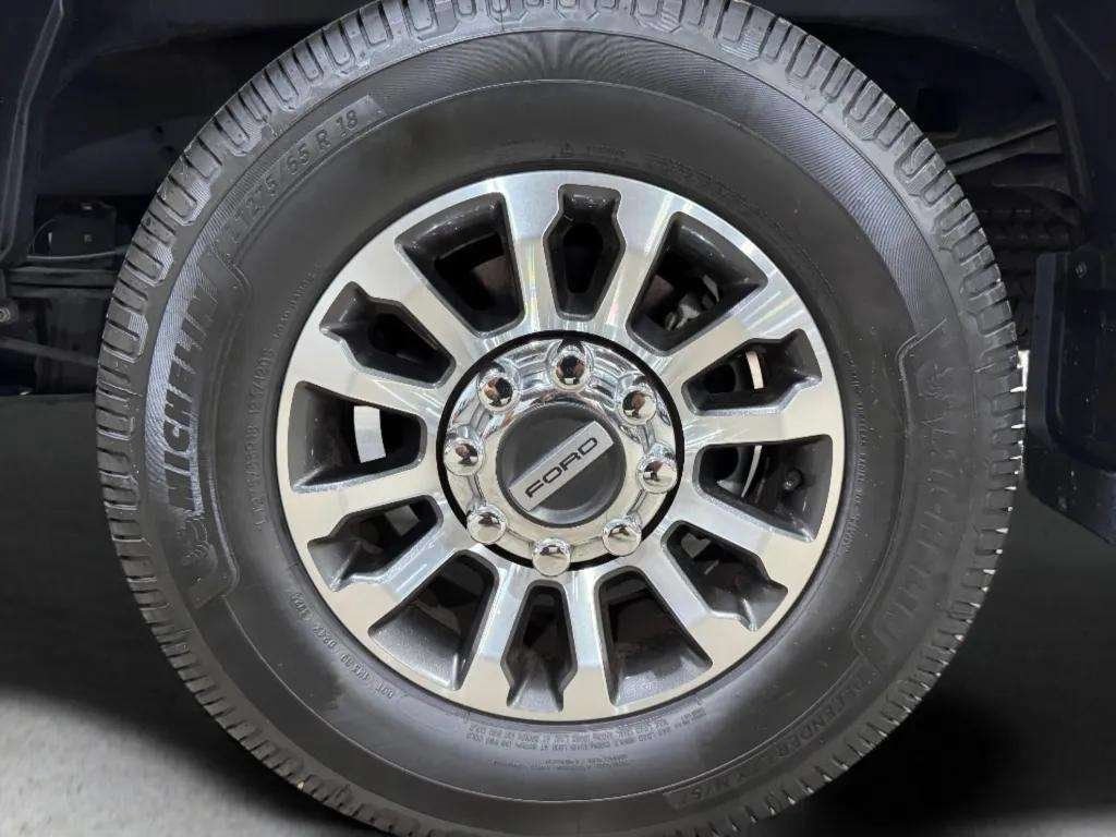 Certified 2021 Ford F250 Lariat w/ Lariat Ultimate Package AWD/4WD image 31