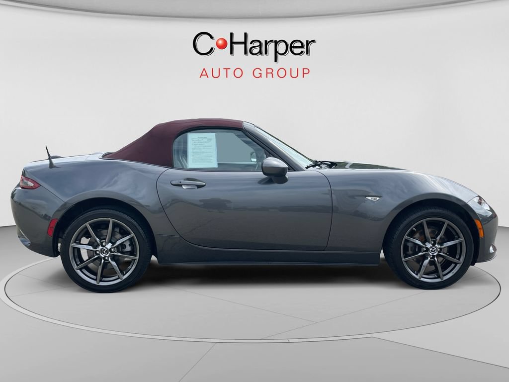 Used 2018 MAZDA MX-5 Miata Grand Touring RWD image 2