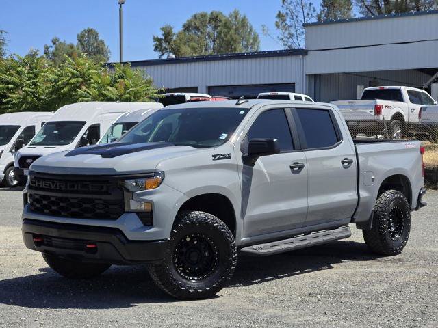 Used 2025 Chevrolet Silverado 1500 Custom Trail Boss w/ LPO, Dark Essentials Package AWD/4WD image 8