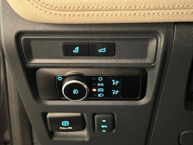 Certified 2024 Ford Expedition Limited image 21