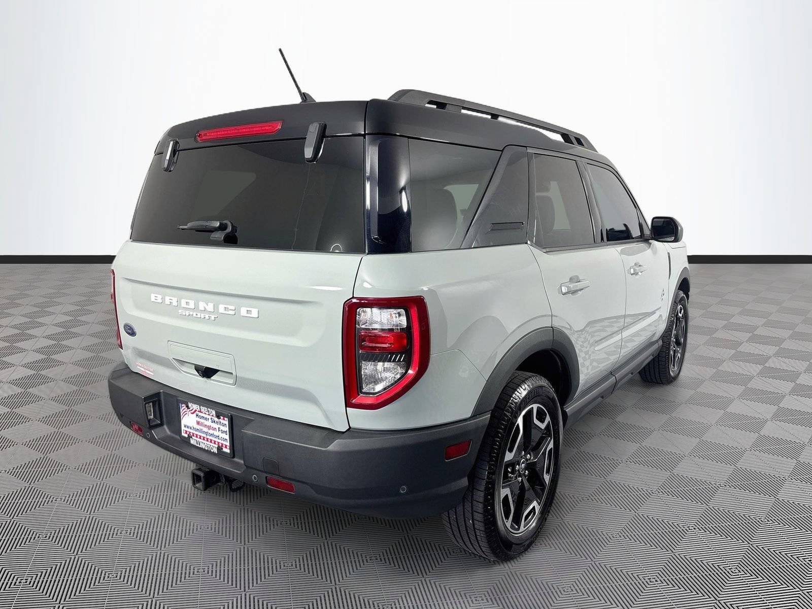 Certified 2022 Ford Bronco Sport Outer Banks w/ Tech Package AWD/4WD image 7