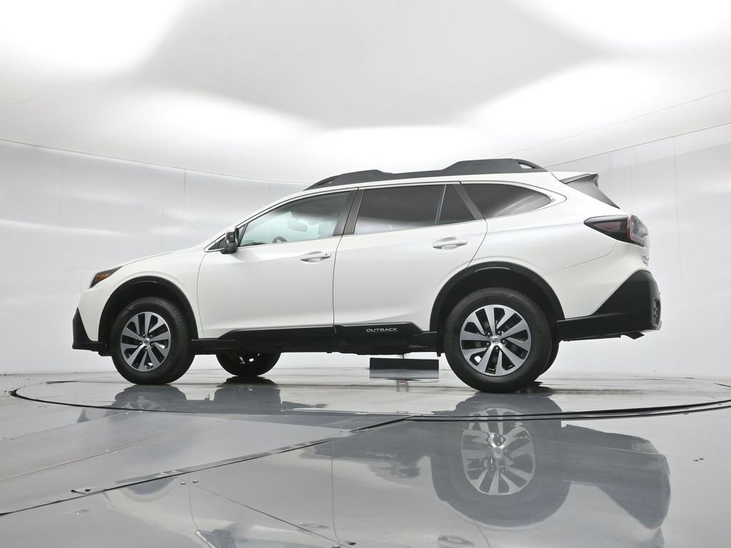 Used 2021 Subaru Outback Premium image 26