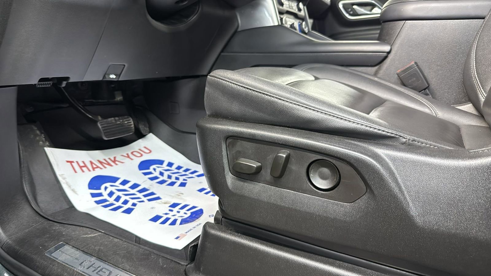 Used 2023 Chevrolet Suburban Z71 w/ Luxury Package image 11