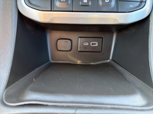 Used 2020 GMC Acadia SLE image 23