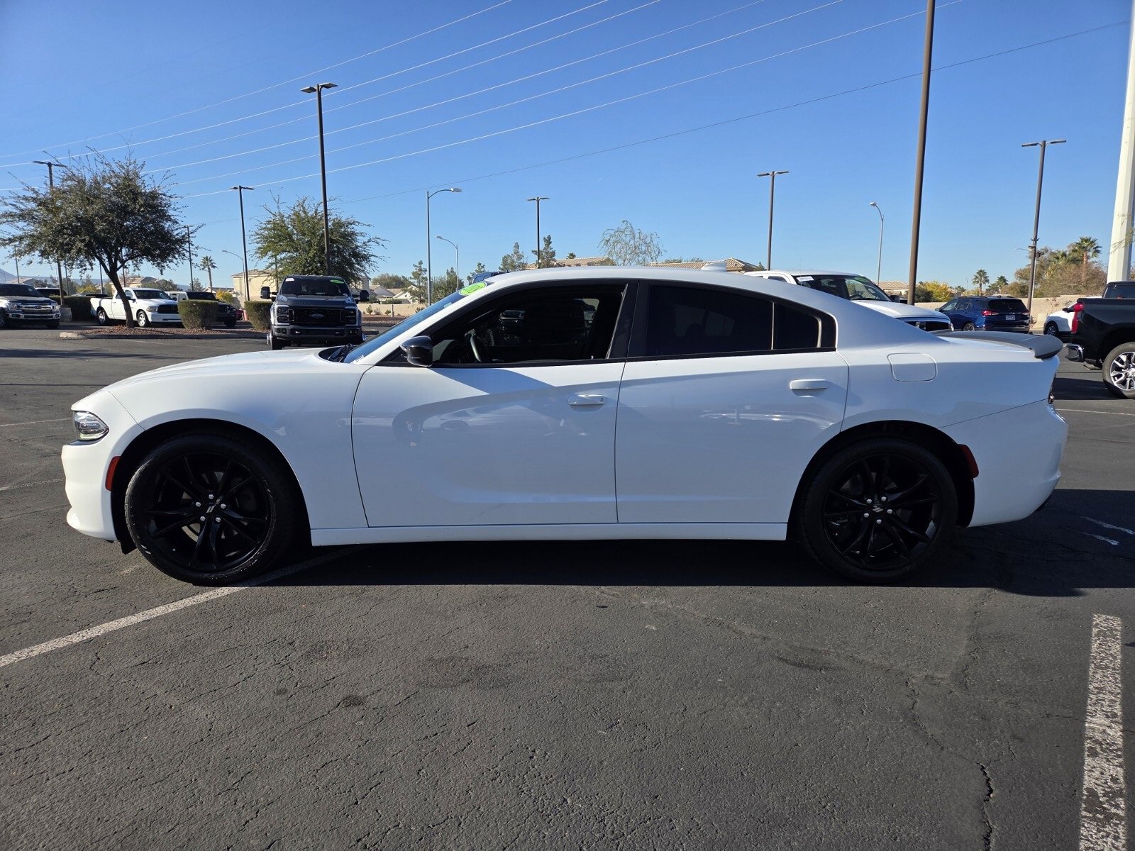 Used 2018 Dodge Charger SXT Plus w/ Blacktop Package image 3