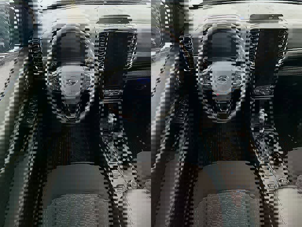 Certified 2024 Ford Ranger XLT w/ FX4 Off-Road Package image 10