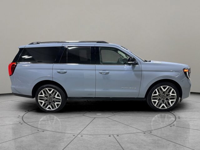 Certified 2025 Ford Expedition Platinum w/ Platinum Ultimate Package AWD/4WD image 2