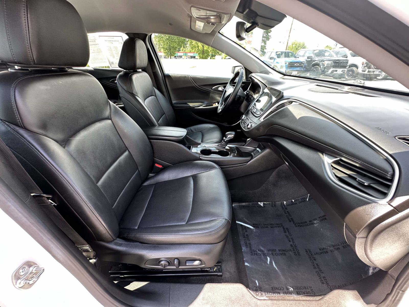 Used 2024 Chevrolet Malibu LT FWD image 23