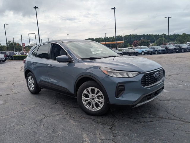 Certified 2023 Ford Escape Active w/ Tech Pack #2 FWD image 2