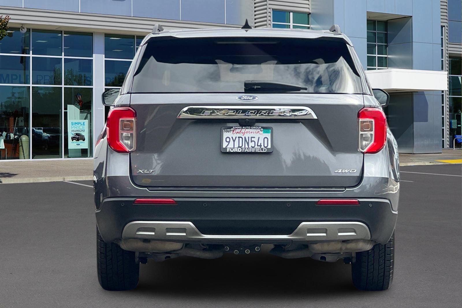 Certified 2023 Ford Explorer XLT w/ Equipment Group 202A AWD/4WD image 9