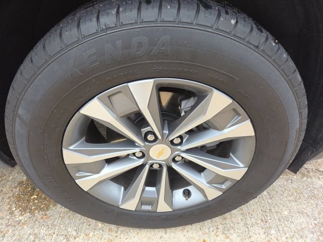 Used 2025 Chevrolet Equinox LT w/ Convenience Package II FWD image 13