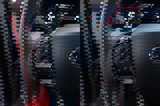 Certified 2025 Ford Explorer ST-Line w/ Premium Package image 18