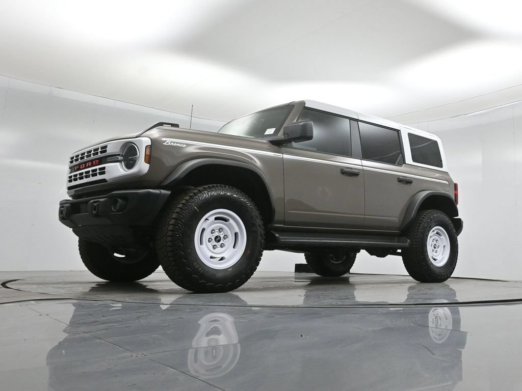 Certified 2026 Ford Bronco Heritage Edition AWD/4WD image 43
