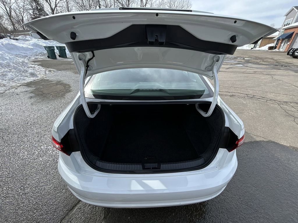 Used 2020 Volkswagen Jetta S w/ Driver Assistance Package image 23