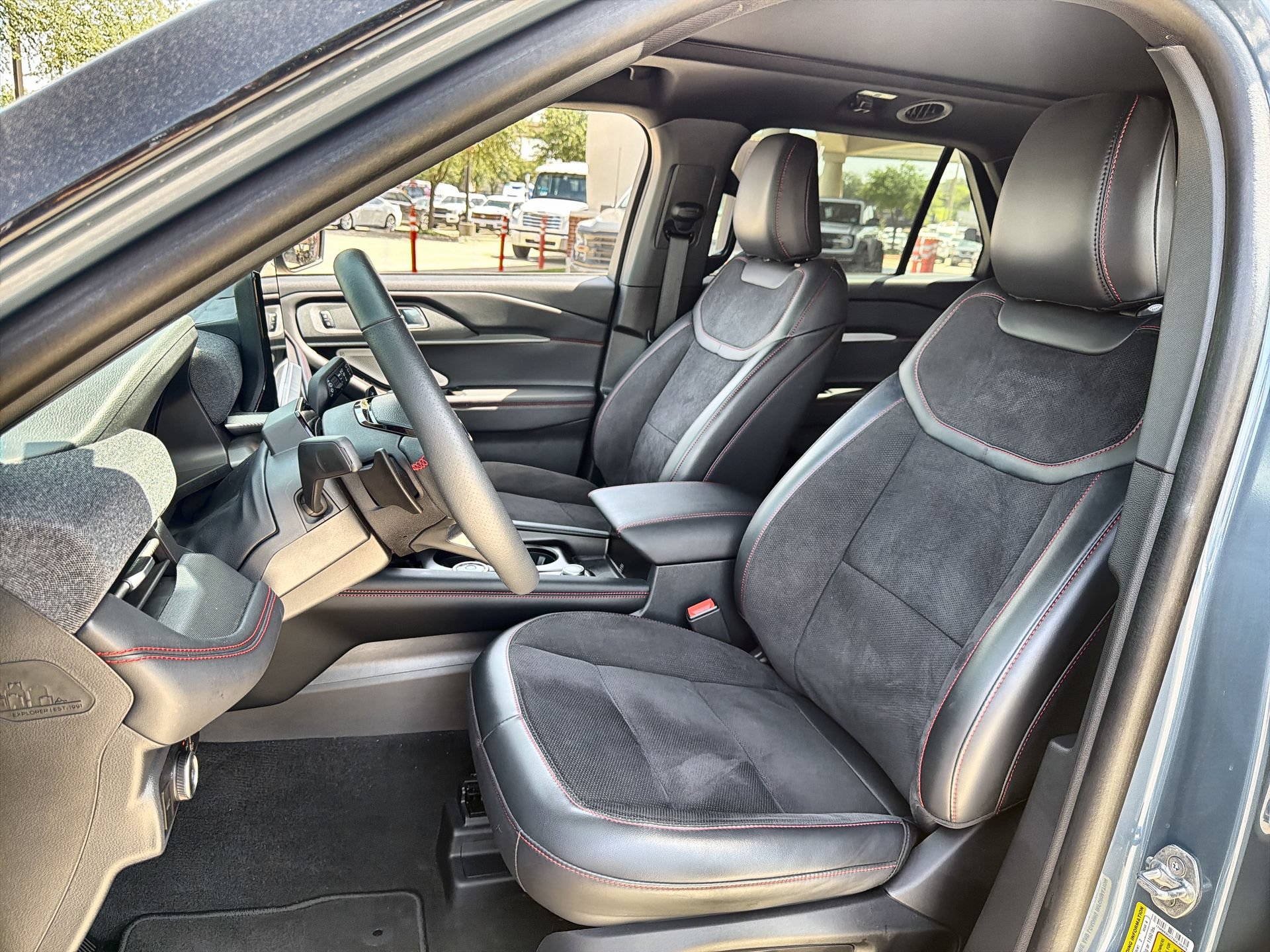 Certified 2025 Ford Explorer ST w/ Sun And Sound Package AWD/4WD image 11
