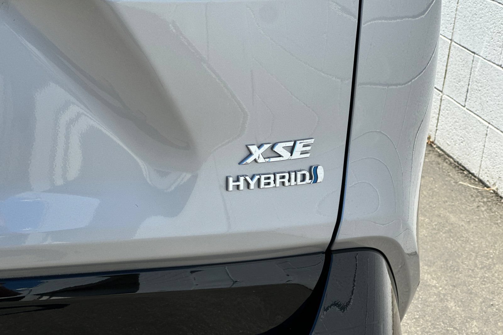 Used 2023 Toyota RAV4 XSE AWD/4WD image 31