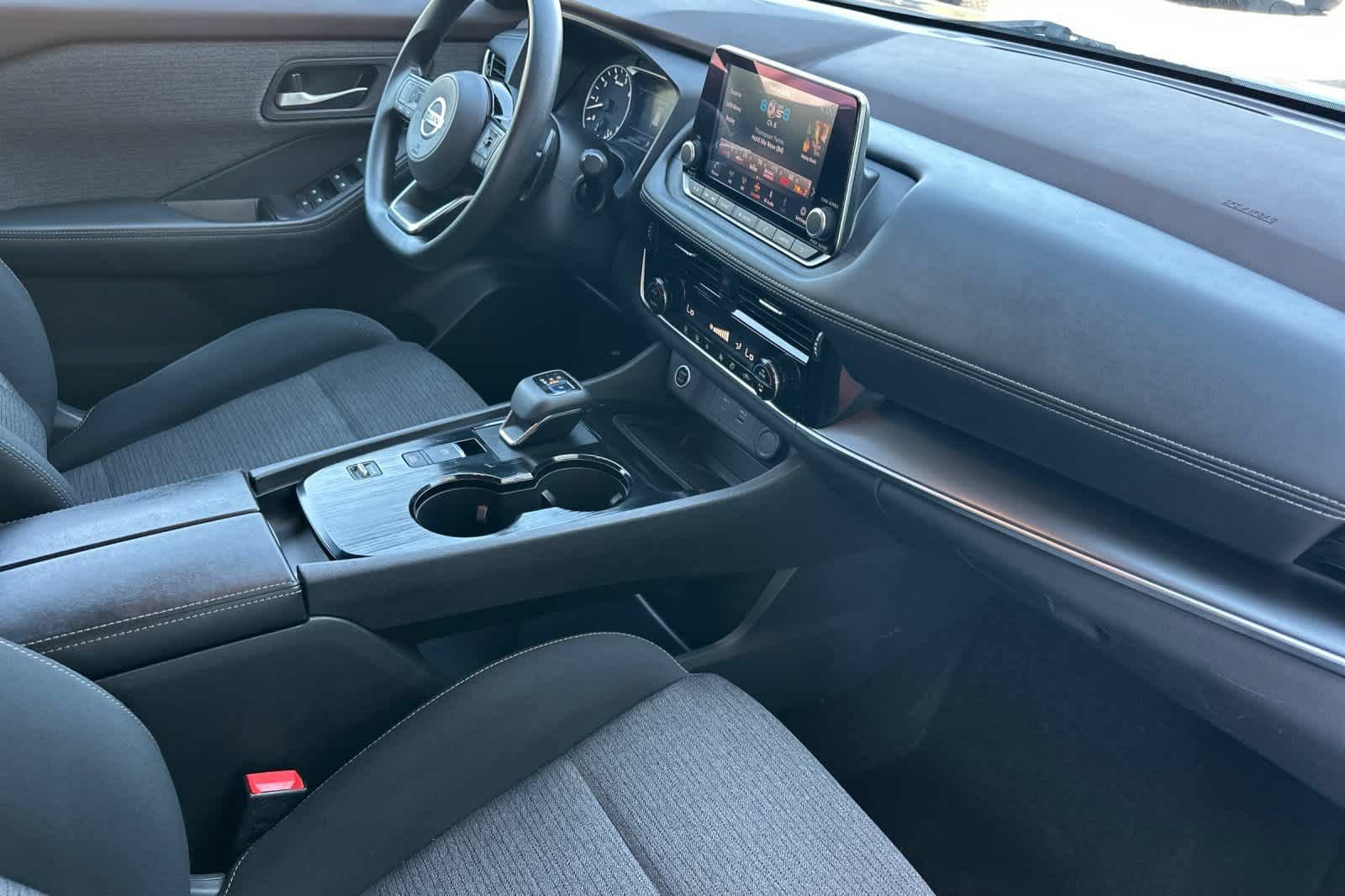 Used 2021 Nissan Rogue SV FWD image 17