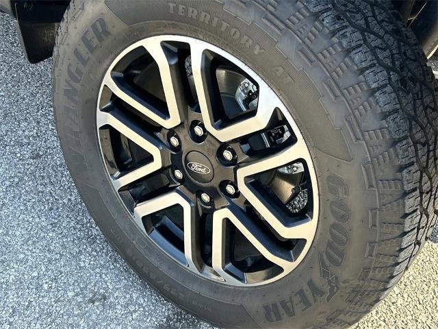 Certified 2025 Ford Ranger Lariat w/ FX4 Off-Road Package image 12