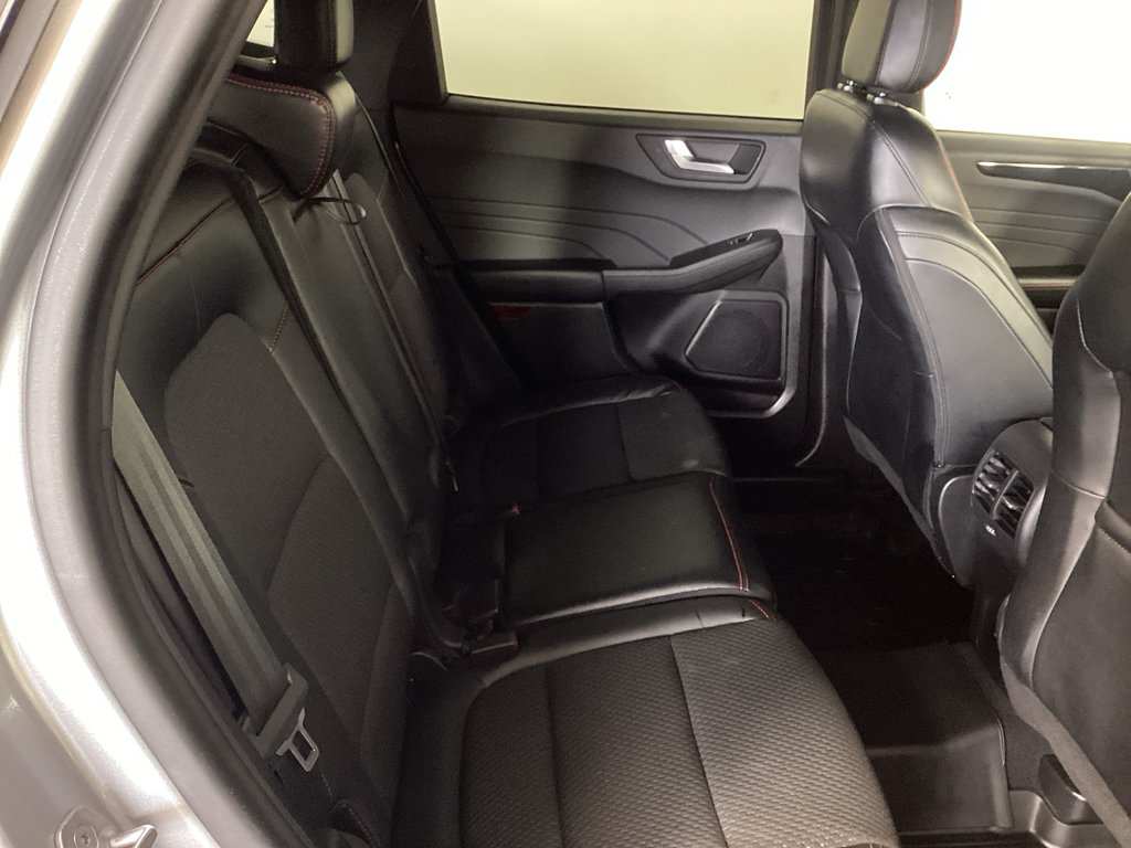 Certified 2023 Ford Escape ST-Line AWD/4WD image 11