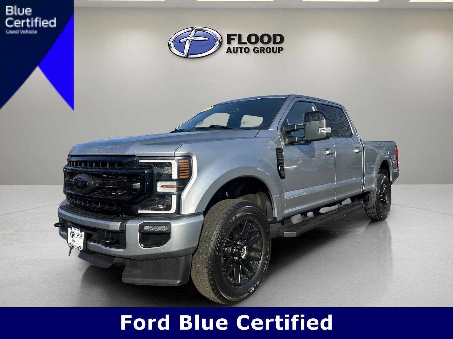Certified 2022 Ford F350 Lariat w/ Black Appearance Package AWD/4WD image 3
