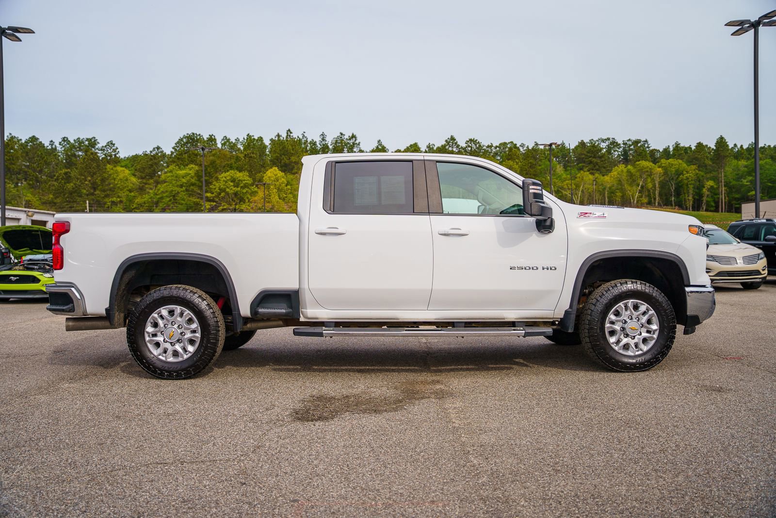 Used 2024 Chevrolet Silverado 2500 LT image 6