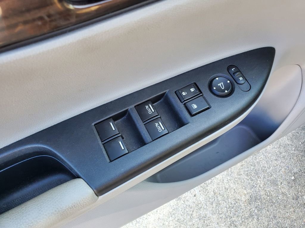 Used 2016 Honda Accord EX-L image 16