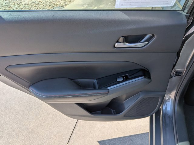 Used 2024 Nissan Altima 2.5 SR w/ SR Premium Package FWD image 28