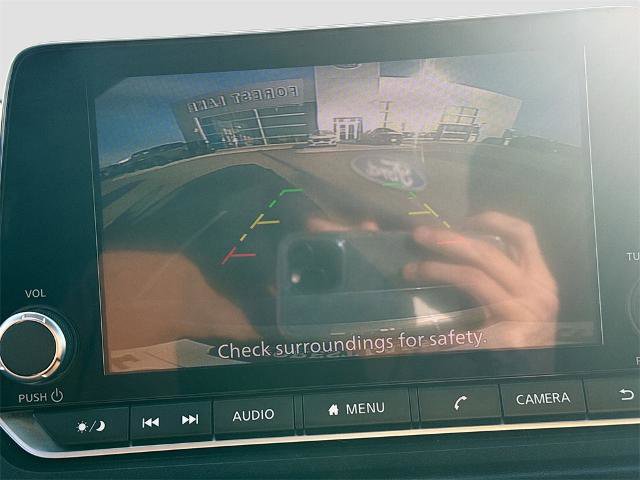 Used 2024 Nissan Rogue SV image 11